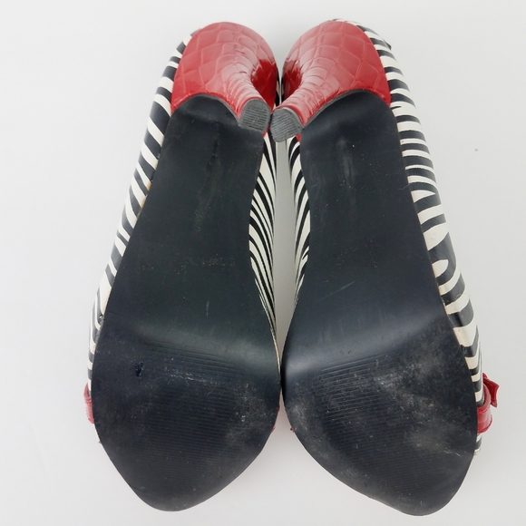 Pin Up Rockabilly Stilettos 5" High Heels by Qupid - Picture 5 of 8